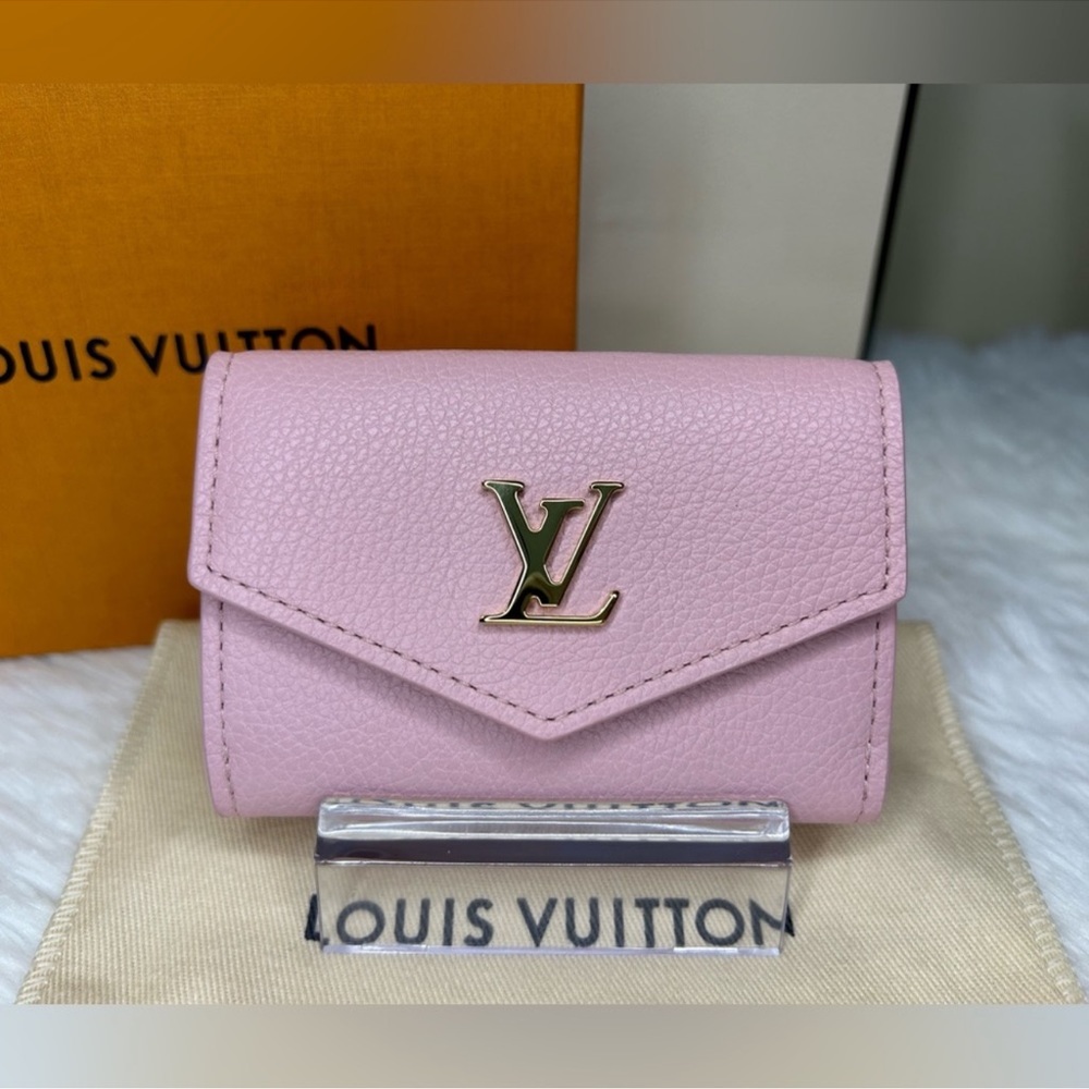 🔥UNUSED! RARE! RFID Louis Vuitton•Lock Mini Trifold Floral Wallet